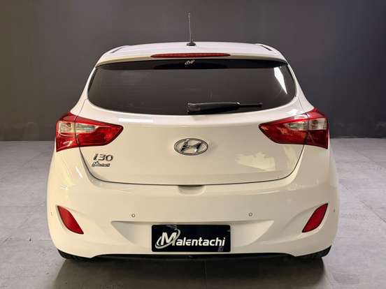HYUNDAI-I30-1.8 MPI 16V GASOLINA 4P AUTOMATICO HYUNDAI-I30-2014
