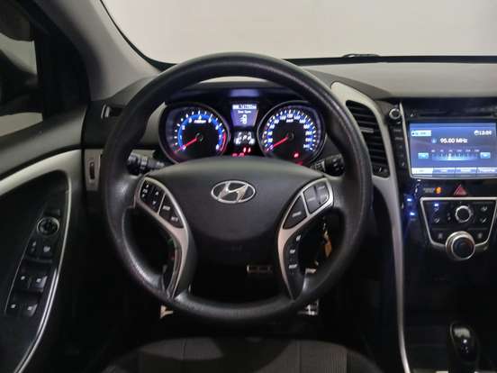 HYUNDAI-I30-2013