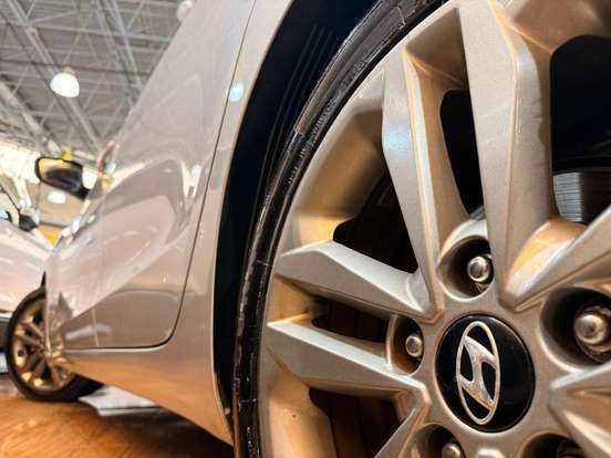 HYUNDAI-I30-2015