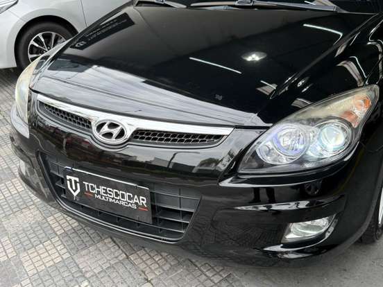 HYUNDAI-I30-2.0 MPFI GLS 16V GASOLINA 4P AUTOMÁTICO HYUNDAI-I30-2011