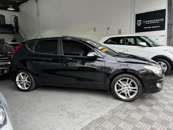 HYUNDAI-I30-2.0 MPFI GLS 16V GASOLINA 4P AUTOMÁTICO HYUNDAI-I30-2011