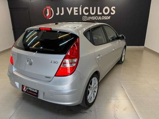 HYUNDAI-I30-2010