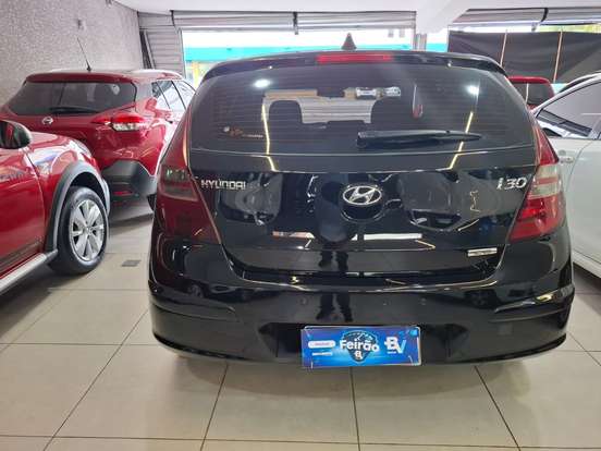 HYUNDAI-I30-2010