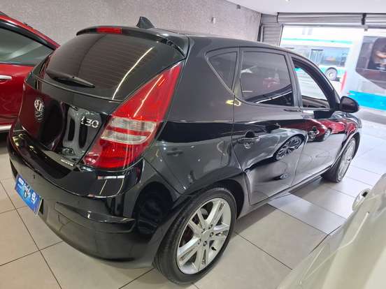 HYUNDAI-I30-2010