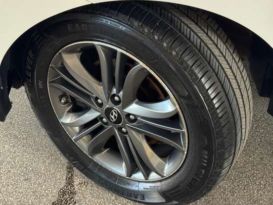 HYUNDAI-IX35-2.0 MPFI GL 16V FLEX 4P AUTOMÁTICO HYUNDAI-IX35-2018