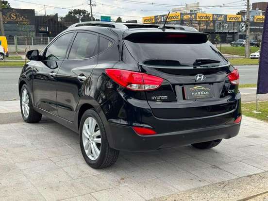 HYUNDAI-IX35-2.0 MPFI GLS 4X2 16V GASOLINA 4P AUTOMÁTICO HYUNDAI-IX35-2011