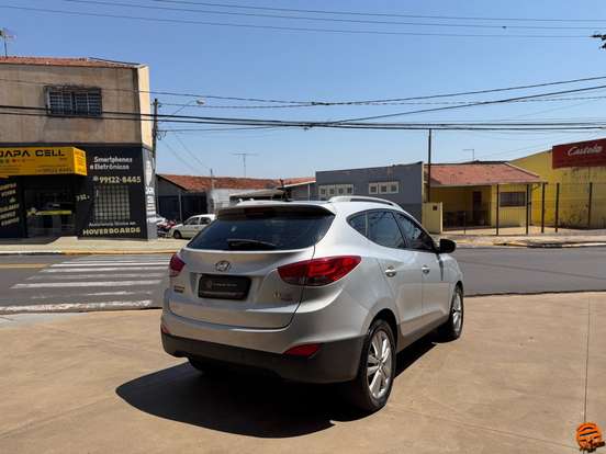 HYUNDAI-IX35-2.0 MPI 4X2 16V FLEX 4P AUTOMÁTICO HYUNDAI-IX35-2012