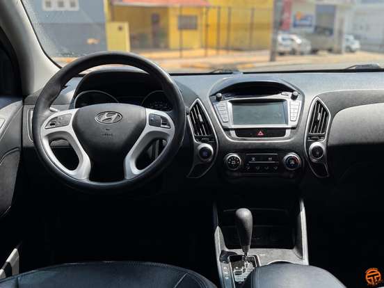HYUNDAI-IX35-2012