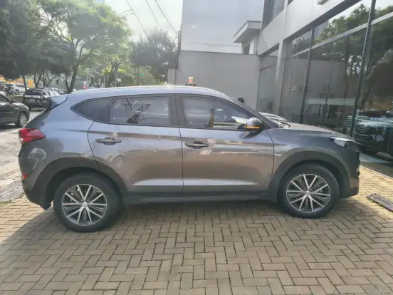 HYUNDAI-TUCSON-1.6 16V T-GDI GASOLINA GL ECOSHIFT HYUNDAI-TUCSON-2017