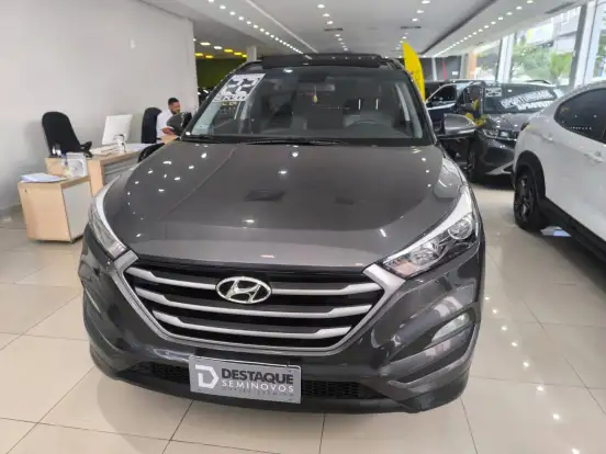 HYUNDAI-TUCSON-2021