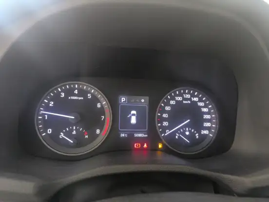 HYUNDAI-TUCSON-2021