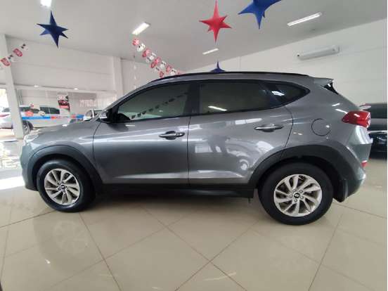 HYUNDAI-TUCSON-2017