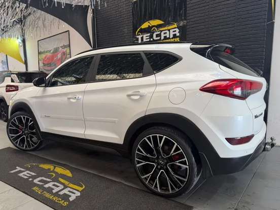 HYUNDAI-TUCSON-2017
