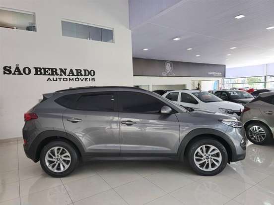 HYUNDAI-TUCSON-2017