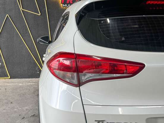 HYUNDAI-TUCSON-1.6 16V T-GDI GASOLINA GLS ECOSHIFT HYUNDAI-TUCSON-2018