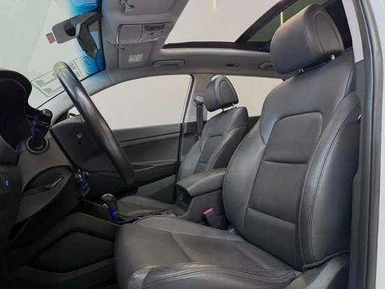 HYUNDAI-TUCSON-2021