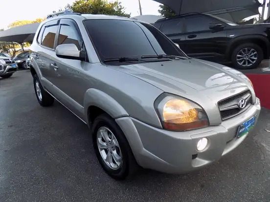HYUNDAI-TUCSON-2012