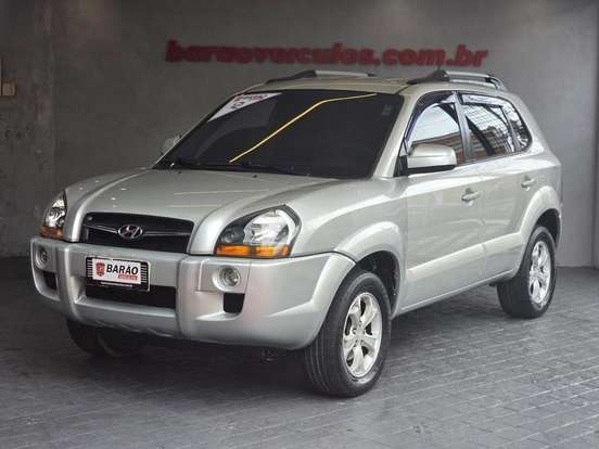 HYUNDAI-TUCSON-2011