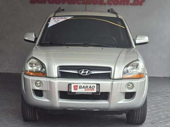 HYUNDAI-TUCSON-2.0 MPFI GL 16V 2WD GASOLINA 4P AUTOMÁTICO HYUNDAI-TUCSON-2011