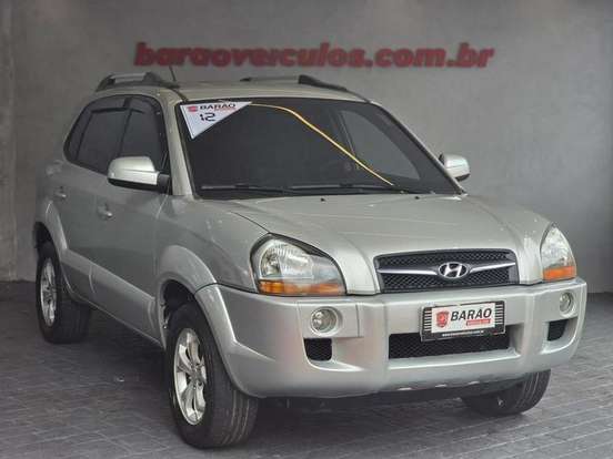HYUNDAI-TUCSON-2.0 MPFI GL 16V 2WD GASOLINA 4P AUTOMÁTICO HYUNDAI-TUCSON-2011