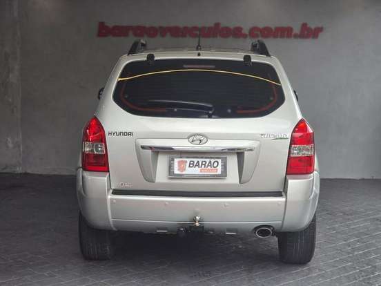 HYUNDAI-TUCSON-2011