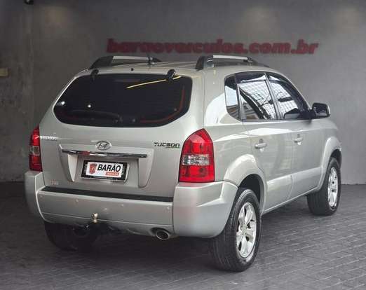 HYUNDAI-TUCSON-2011