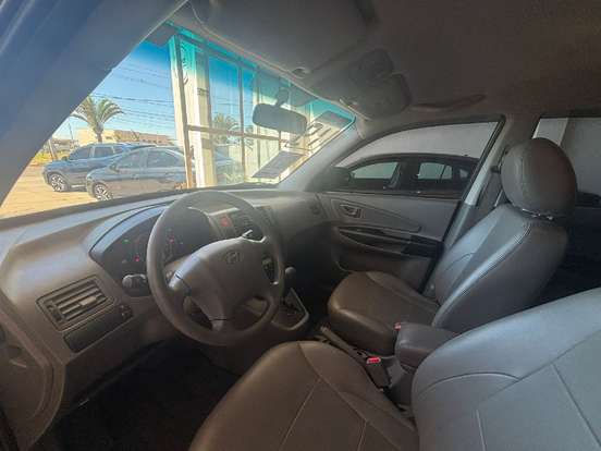 HYUNDAI-TUCSON-2.0 MPFI GLS 16V 143CV 2WD FLEX 4P AUTOMÁTICO HYUNDAI-TUCSON-2018