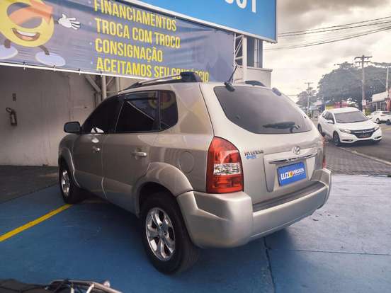 HYUNDAI-TUCSON-2.0 MPFI GLS 16V 143CV 2WD FLEX 4P AUTOMÁTICO HYUNDAI-TUCSON-2013