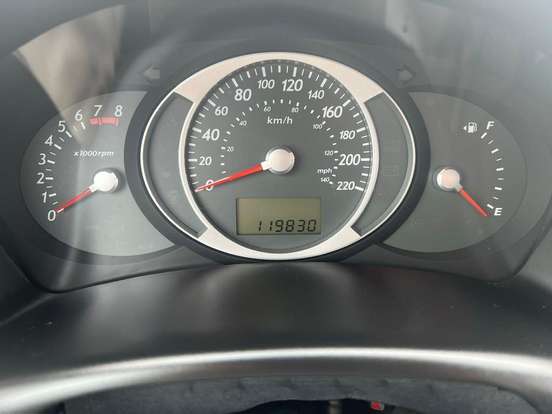 HYUNDAI-TUCSON-2012