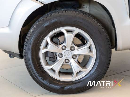 HYUNDAI-TUCSON-2013