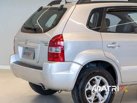 HYUNDAI-TUCSON-2.0 MPFI GLS 16V 143CV 2WD FLEX 4P AUTOMÁTICO HYUNDAI-TUCSON-2013