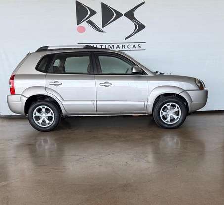HYUNDAI-TUCSON-2.0 MPFI GLS 16V 143CV 2WD GASOLINA 4P AUTOMÁTICO HYUNDAI-TUCSON-2009