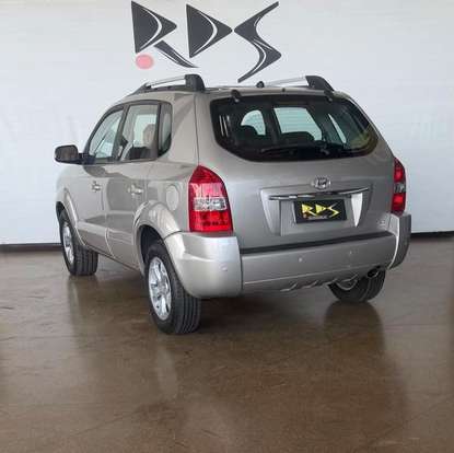 HYUNDAI-TUCSON-2.0 MPFI GLS 16V 143CV 2WD GASOLINA 4P AUTOMÁTICO HYUNDAI-TUCSON-2009