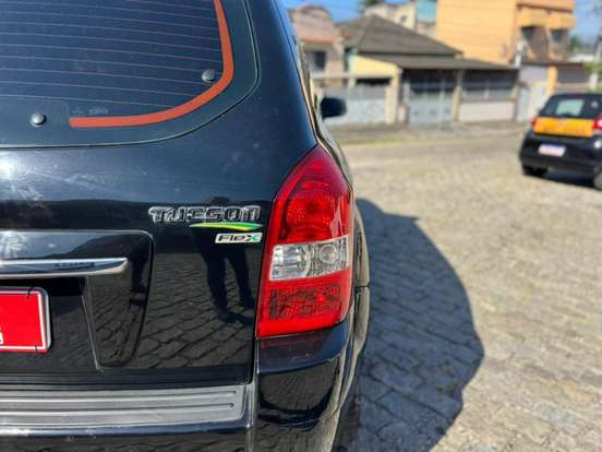 HYUNDAI-TUCSON-2.0 MPFI GLS 16V 143CV 2WD GASOLINA 4P AUTOMÁTICO HYUNDAI-TUCSON-2012