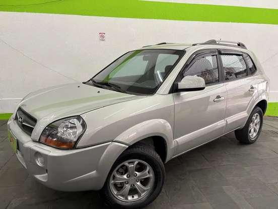 HYUNDAI-TUCSON-2.0 MPFI GLS 16V 143CV 2WD GASOLINA 4P AUTOMÁTICO HYUNDAI-TUCSON-2011