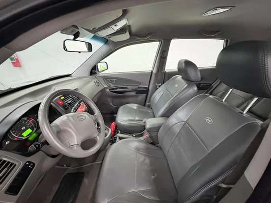 HYUNDAI-TUCSON-2.0 MPFI GLS 16V 143CV 2WD GASOLINA 4P AUTOMÁTICO HYUNDAI-TUCSON-2011