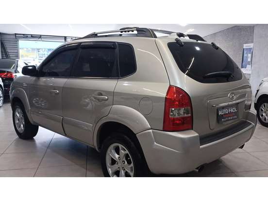 HYUNDAI-TUCSON-2008