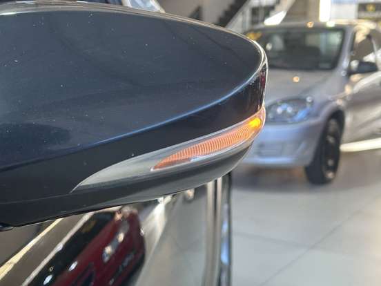 HYUNDAI-VELOSTER-2012