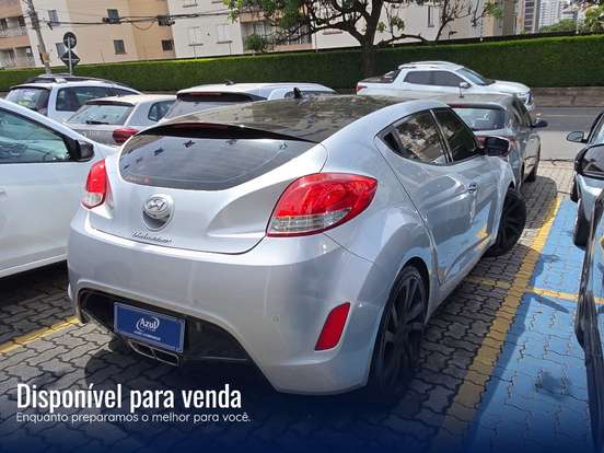 HYUNDAI-VELOSTER-2012