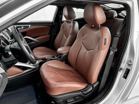 HYUNDAI-VELOSTER-2012