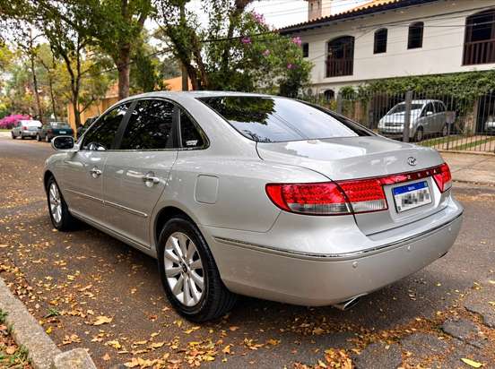 HYUNDAI-AZERA-2009