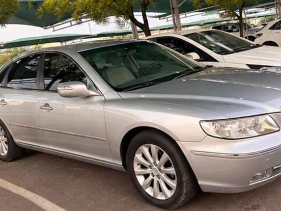 HYUNDAI-AZERA-2008