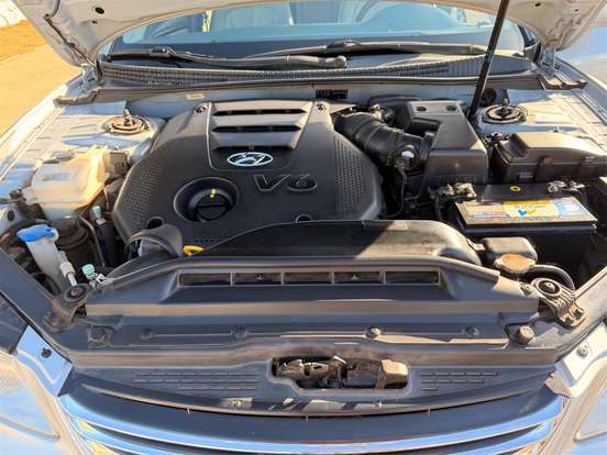 HYUNDAI-AZERA-3.3 MPFI GLS SEDAN V6 24V GASOLINA 4P AUTOMÁTICO HYUNDAI-AZERA-2008