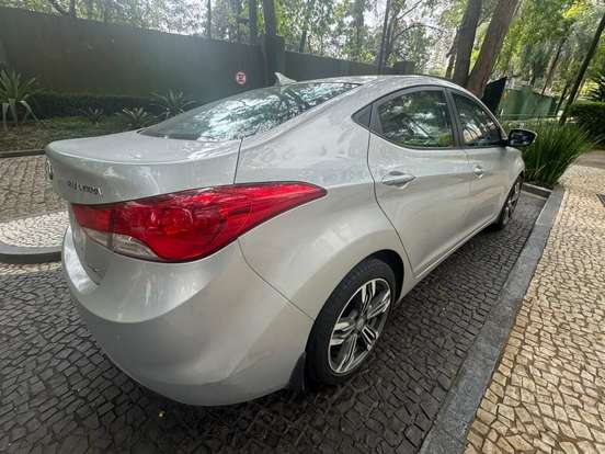 HYUNDAI-ELANTRA-1.8 GLS 16V GASOLINA 4P AUTOMÁTICO HYUNDAI-ELANTRA-2012