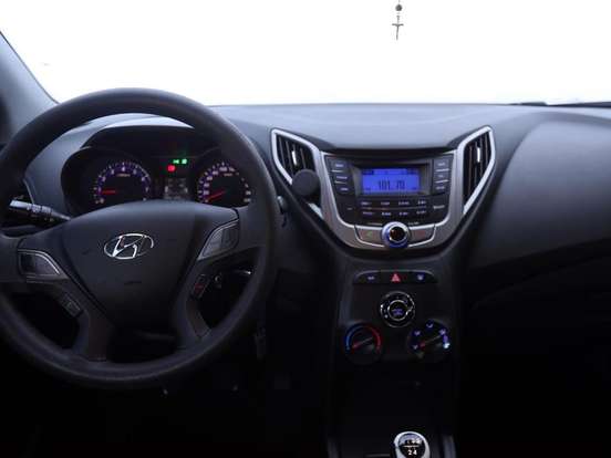 HYUNDAI-HB20-1.6 COMFORT PLUS 16V FLEX 4P MANUAL HYUNDAI-HB20-2014