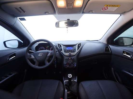 HYUNDAI-HB20-1.6 COMFORT PLUS 16V FLEX 4P MANUAL HYUNDAI-HB20-2014