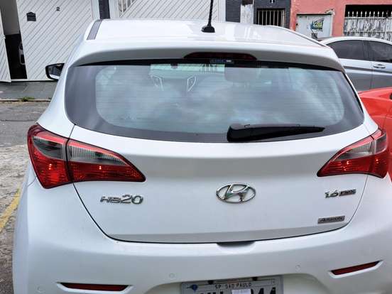 HYUNDAI-HB20-1.6 PREMIUM 16V FLEX 4P AUTOMÁTICO HYUNDAI-HB20-2013