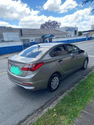 HYUNDAI HB20S 1.0 COMFORT PLUS 12V FLEX 4P MANUAL