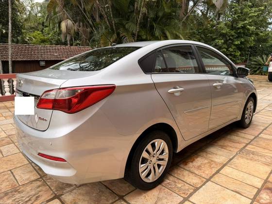 HYUNDAI HB20S 1.0 COMFORT PLUS 12V TURBO FLEX 4P MANUAL