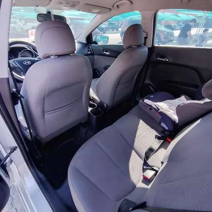 HYUNDAI-HB20S-2015